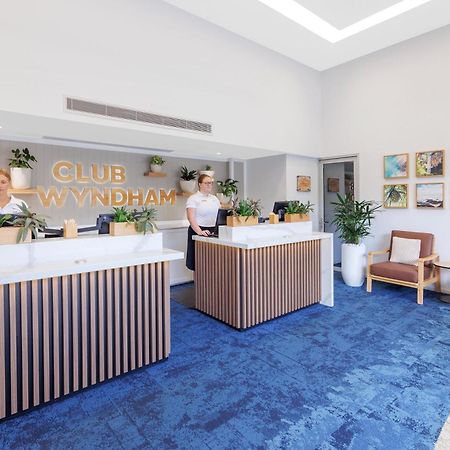 Club Wyndham Kirra Beach Gold Coast Exterior photo