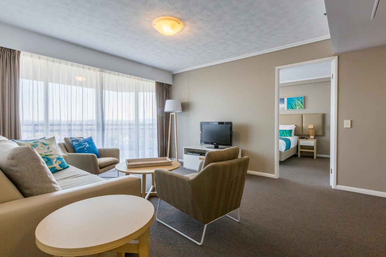 Club Wyndham Kirra Beach Gold Coast Exterior photo