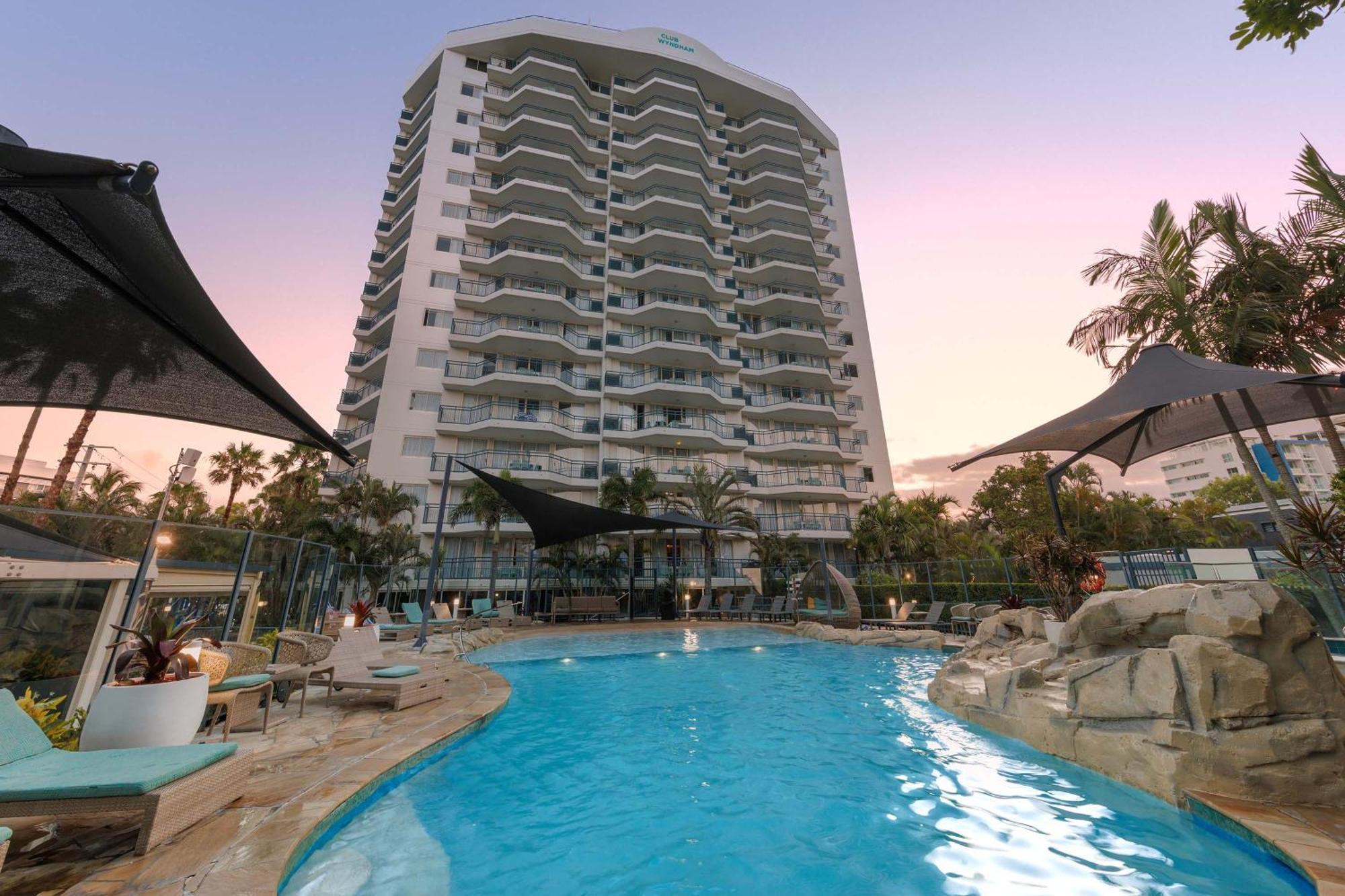 Club Wyndham Kirra Beach Gold Coast Exterior photo